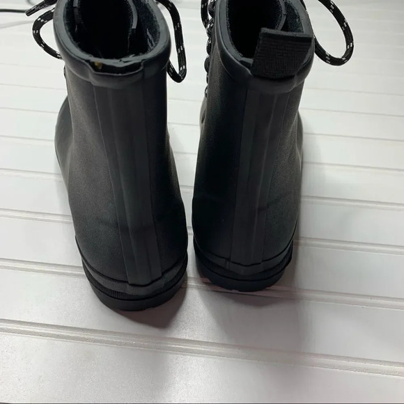 Madewell The Lace-Up Lugsole Rain Boot - Picture 9 of 11